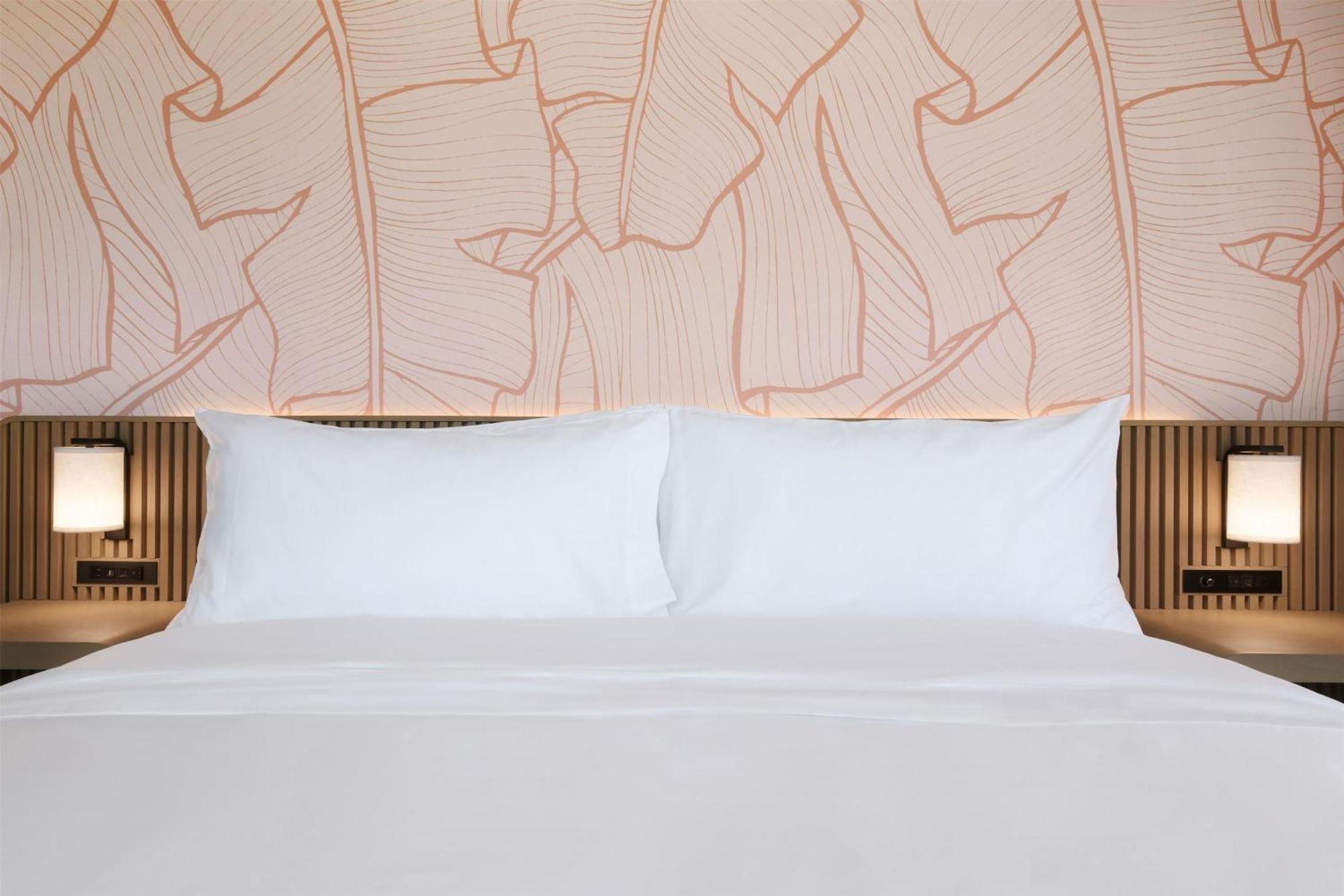 Romer Waikiki At The Ambassador Hotel 4*