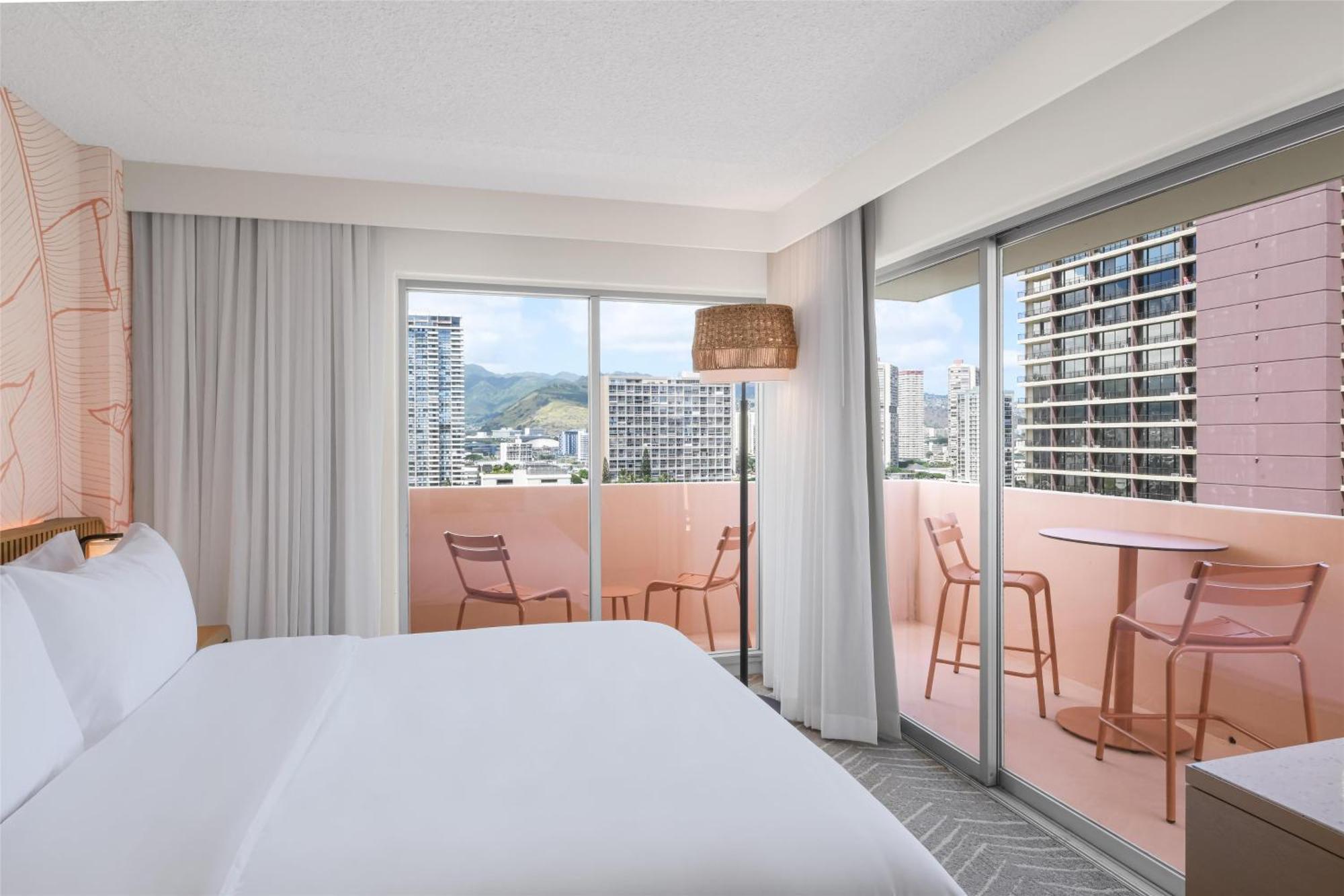 Romer Waikiki At The Ambassador 4*