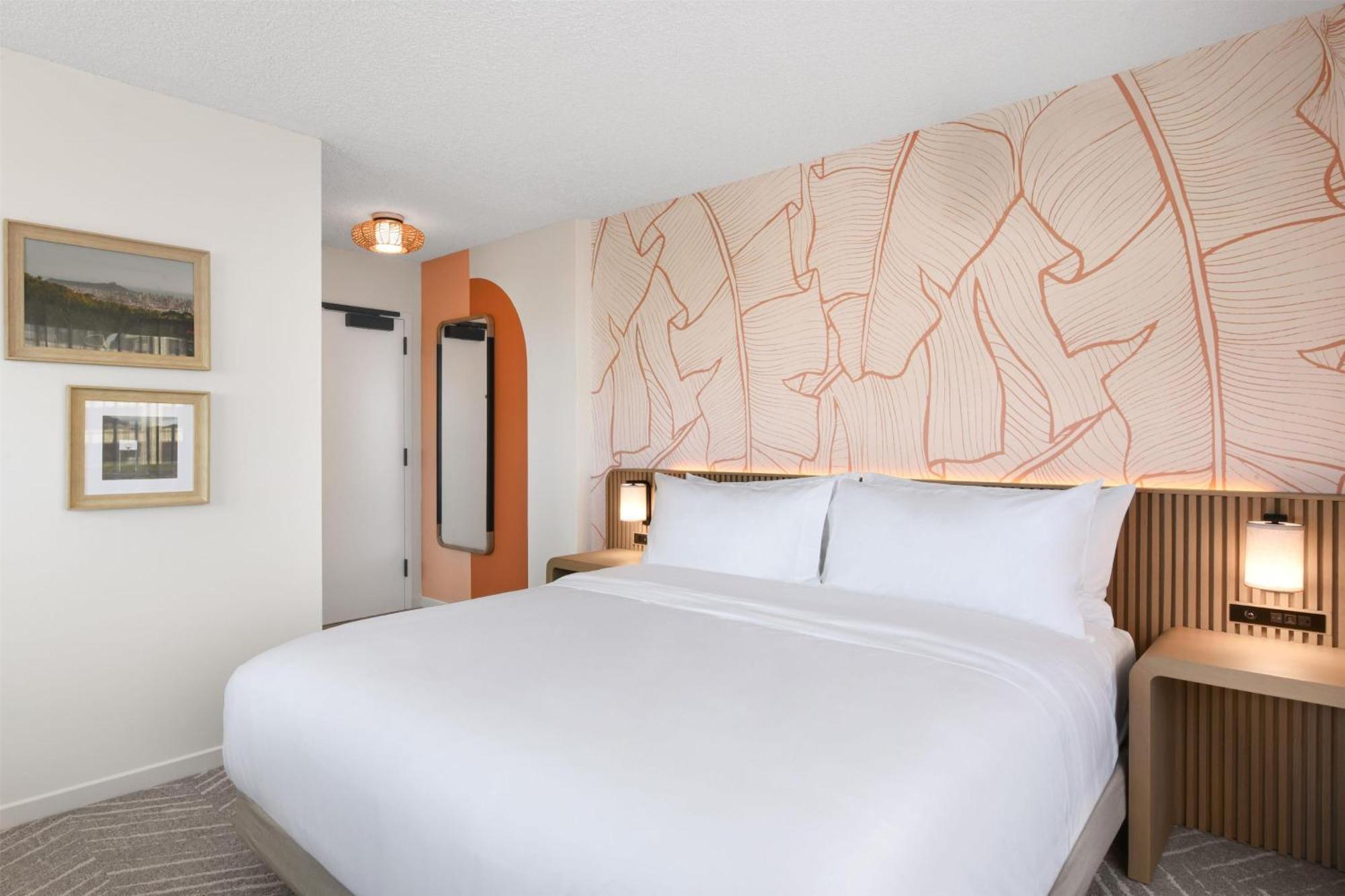 Romer Waikiki At The Ambassador 4*